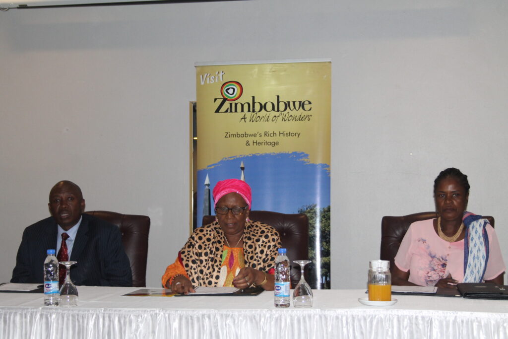 Chinese tourist excite Zimbabwe