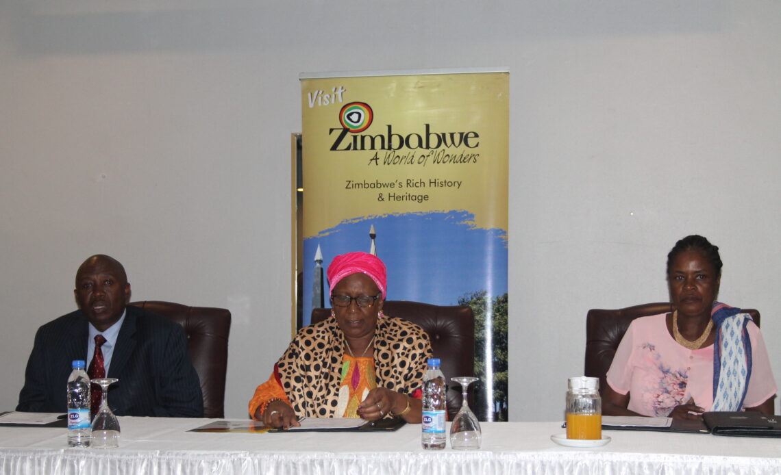 Chinese tourist excite Zimbabwe